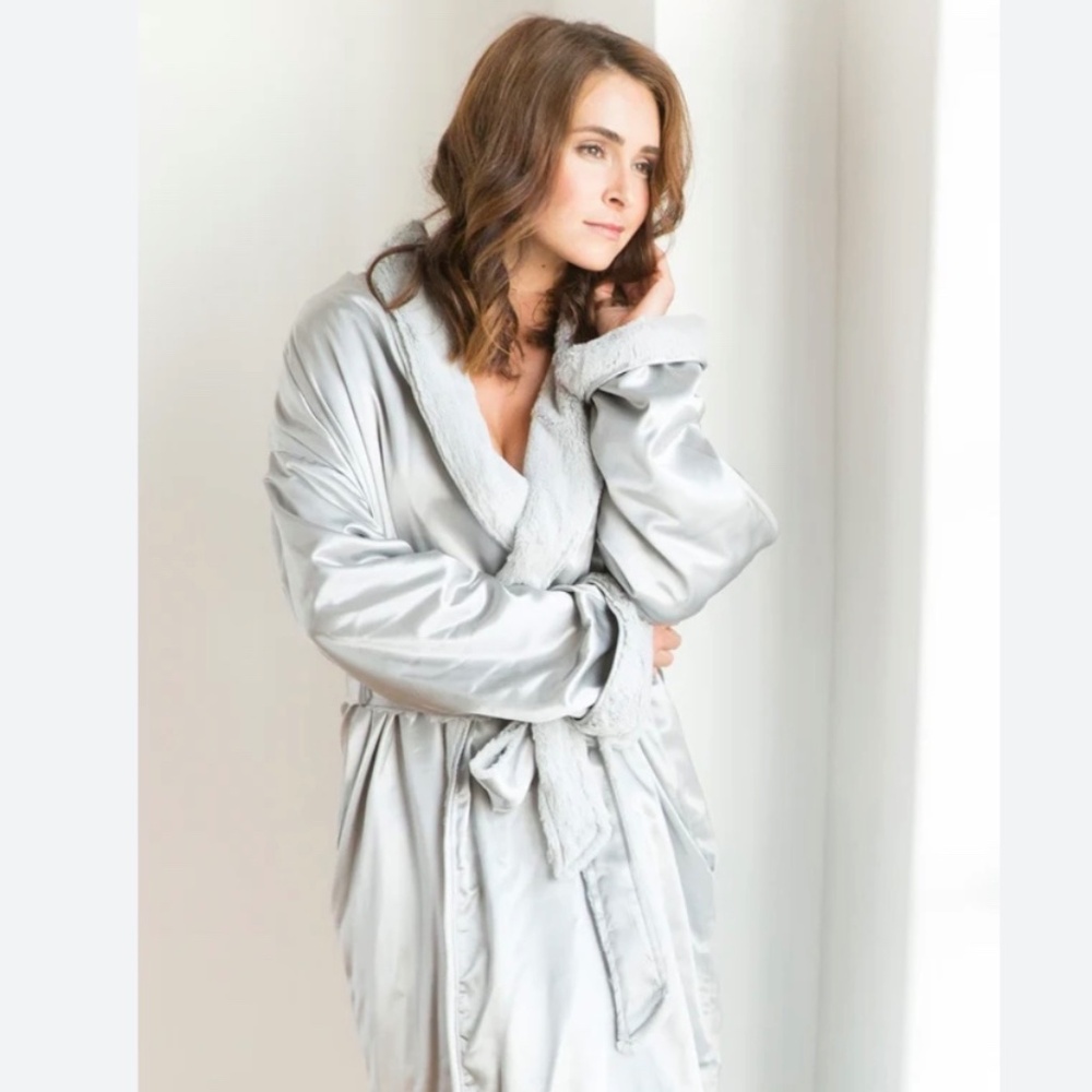 Giraffe at Home Luxe Satin Adult Coverup Robe